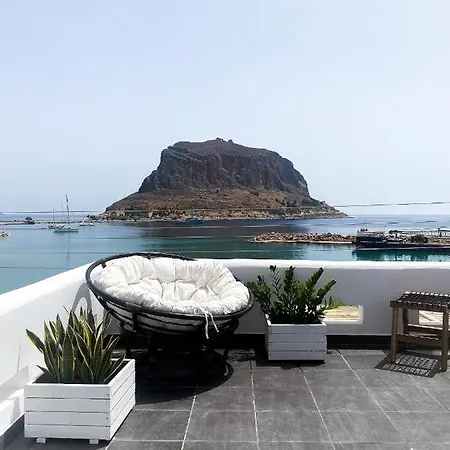 Lulu - Self Catering Monemvasía