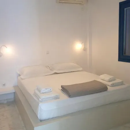 Lulu - Self Catering Monemvasía