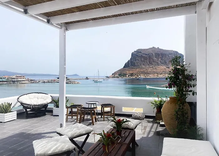 Lulu - Self Catering Monemvasía